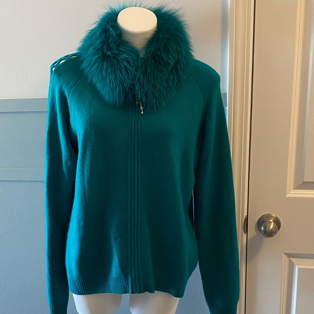 St John Cashmere cardigan with removable fur collar